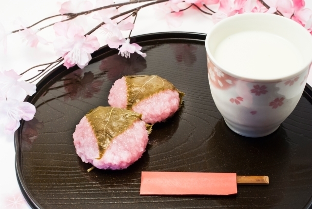 桜餅の葉っぱを食べるかどうかはお店によっても違う？